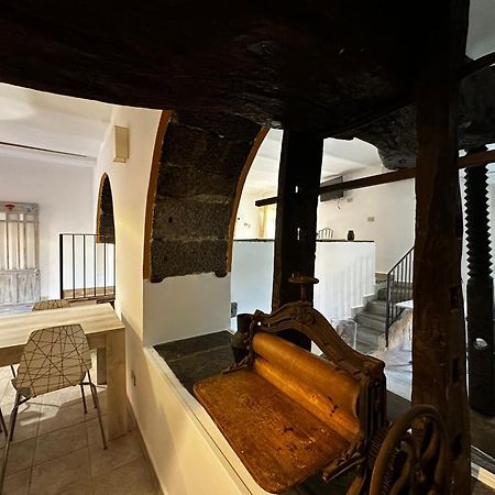 กาซาเล โรมาโน รีสอร์ต Hotel Motta Camastra ภายนอก รูปภาพ