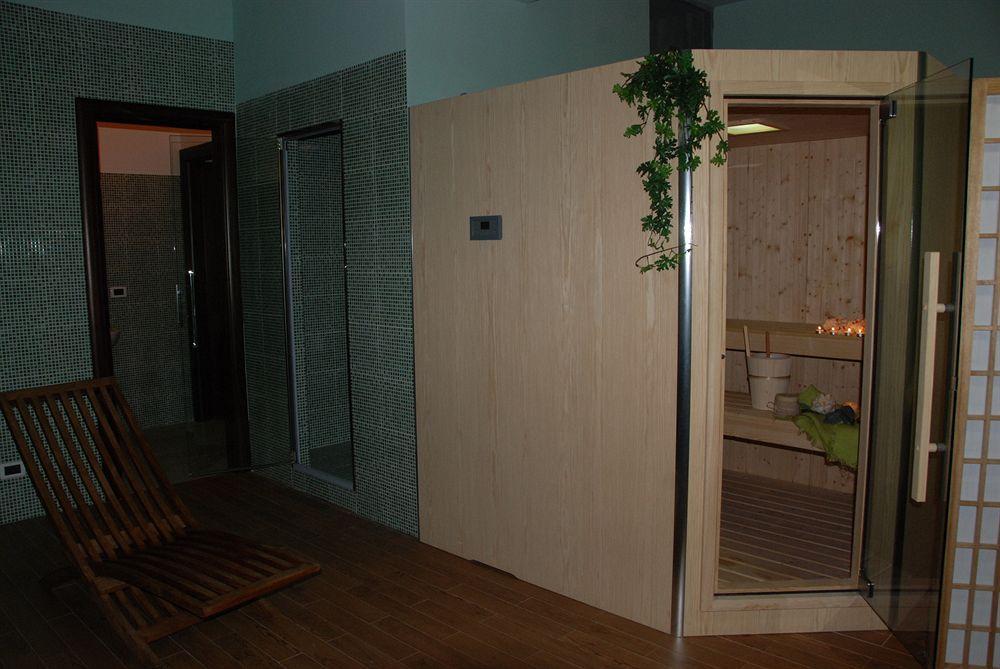 กาซาเล โรมาโน รีสอร์ต Hotel Motta Camastra ภายนอก รูปภาพ